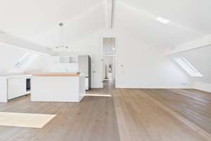 Traumwohnung in idyllischer, bester Lage:
Ihre exklusive Dachgeschoss-Wohlfühloase am Waldrand – 81827 Waldtrudering, München – Vorschaubild 12
