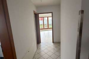 Großzügige Hochparterrewohnung mit Rundum-Terrasse – Schaffstallstraße 15, 72762 Reutlingen-Mitte, Reutlingen – Vorschaubild 9