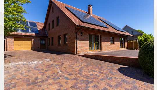 Bild von Großzügiges Einfamilienhaus mit Weitblick und Photovoltaikanlage
