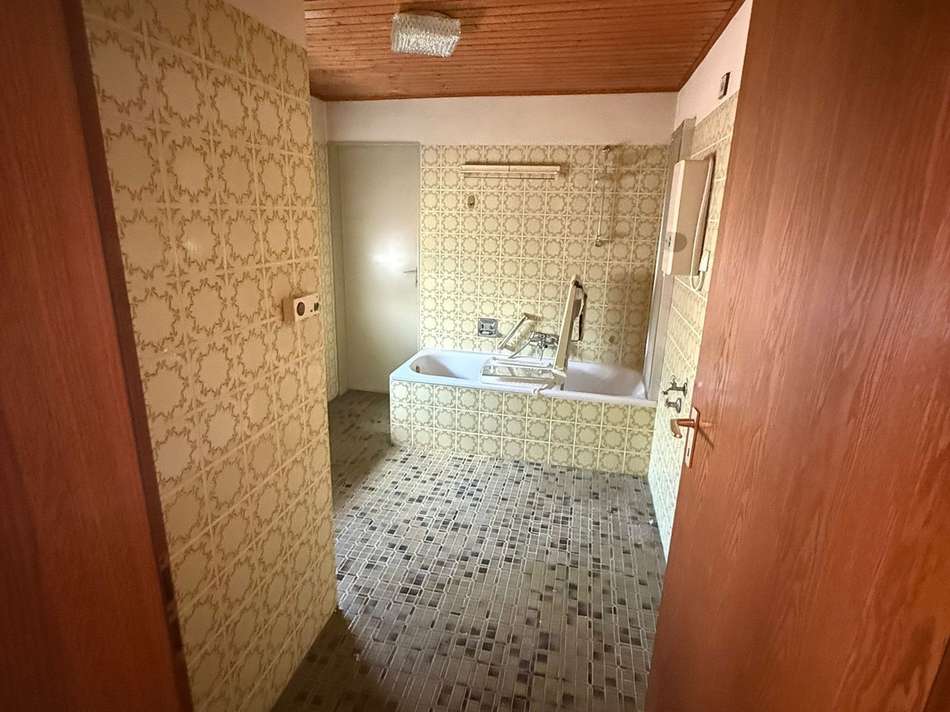 37bad6fa-d680-43e1-8b59-026123