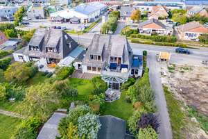 2 Doppelhaushälften mit eingewachsenen Garten, mit viel Platz und Entfaltungsmöglichkeiten! – Die vollständige Adresse der Immobilie erhältst du vom Anbieter., 25980 Sylt (Gemeinde) – Vorschaubild 7