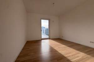 Willkommen in der Europacity: 3 Zimmerwohnung mit Loggia und Einbauküche – Heidestraße 11c, 10557 Moabit, Berlin – Vorschaubild 7