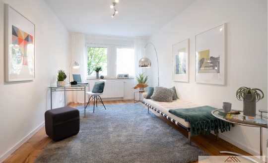 Provisionsfrei: Tolle Etagenwohnung 4,5 Zimmer 116qm im 2.OG mit Fahrstuhl und Kellerabteil in Top-L