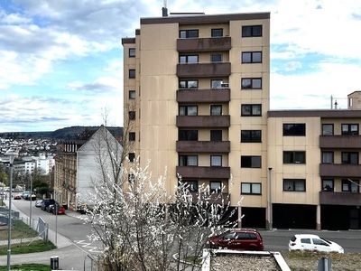 Großzügige 5½-Zimmer-Wohnung mit 2 Balkonen, Garage & Fernblick in Pforzheim