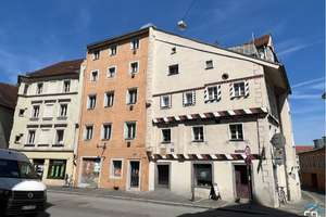 Einzigartig und geschichtsträchtig – Altstadthaus als Einzeldenkmal in Toplage der Keplerstraße – Die vollständige Adresse der Immobilie erhältst du vom Anbieter., 93047 Innenstadt, Regensburg – Vorschaubild 2