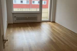 Helle 2-Zimmer Wohnung mit Balkon in Obergiesing – Sachranger Straße 31, 81549 Obergiesing, München – Vorschaubild 2