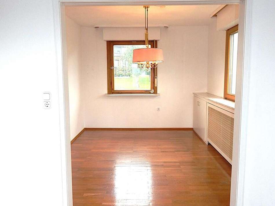 Blick ins Esszimmer OG