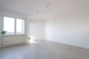 Exklusive Höhenlage – City-Apartment mit Weitblick und Balkon – Die vollständige Adresse der Immobilie erhältst du vom Anbieter., 14193 Grunewald, Berlin – Vorschaubild 2