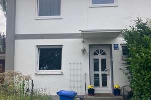 Ruhiges Reiheneckhaus mit familienfreundlichem Südgarten!     Bezahlbar durch Erbpacht! – Elfriedenstrasse 50, 81827 Waldtrudering, München – Vorschaubild 2