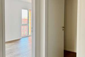 Neubau-Gebiet Hannover Kronsrode: Einbauküche, große Loggia, Fußbodenheizung, HWR, Lift, TG, Keller – Kattenbrookstrift 76, 30539 Bemerode, Hannover – Vorschaubild 9