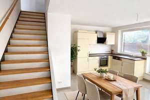 Lichtdurchflutete Maisonette-Wohnung mit Balkon und Gartennutzung im beliebten Dresden-Bühlau! – Die vollständige Adresse der Immobilie erhältst du vom Anbieter., 1324 Bühlau/Weißer Hirsch, Dresden – Vorschaubild 8