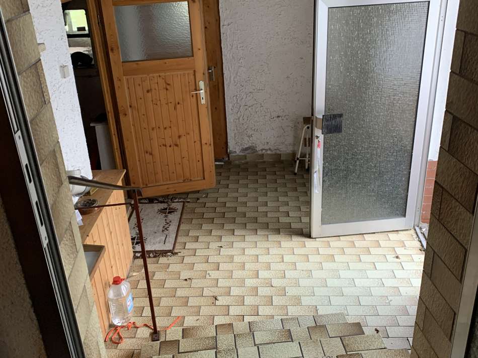 Eingang Erdgeschoss Bild 1