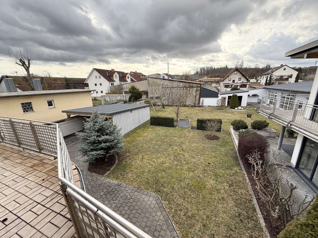 Immobilie in Schaafheim - Charmantes Zweifamilienhaus mit großem Garten und Entwicklungspotenzial - Bild 4