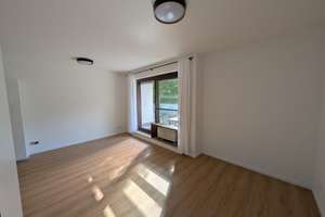 Erstbezug nach Renovierung: helle 1,5-Zimmer-Wohnung mit großer West-Dachterrasse in München-Solln – Wolfratshauser Straße 135a, 81479 Thalkirchen, München – Vorschaubild 6