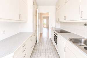 Helle 3 Zimmer Wohnung mit zwei Balkonen und Garage in Stuttgart - Luginsland – 70327 Luginsland, Stuttgart – Vorschaubild 11