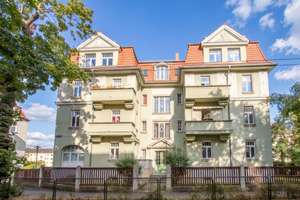 Bezugsfrei: charmante 3-Raumwohnung mit Einbauküche in Dresden-Cotta – Die vollständige Adresse der Immobilie erhältst du vom Anbieter., 1157 Cotta (Stadtteil), Dresden – Vorschaubild 2