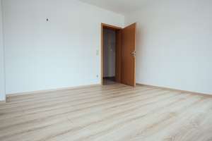 Tolle 3-Zimmer Wohnung mit Balkon in Stadtfeld Ost – Freiherr-vom-Stein-Straße 30, 39108 Stadtfeld Ost, Magdeburg – Vorschaubild 8