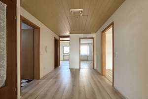 Wohnhaus mit viel Potential in guter Lage – Die vollständige Adresse der Immobilie erhältst du vom Anbieter., 72768 Rommelsbach, Reutlingen – Vorschaubild 4