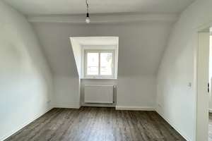 Renovierte 2,5-Raum-Wohnung mit guter Infrastruktur! – Clara-Zetkin-Str. 79, 99099 Daberstedt, Erfurt – Vorschaubild 4