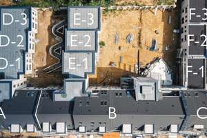 Innenhof | gemütliches Reihenhaus 4-Zi (E3) mit eigenem Garten und Gäste-WC | ab sofort verfügbar! – Waldhausener Straße 130-165, 41061 Gladbach, Mönchengladbach – Vorschaubild 4