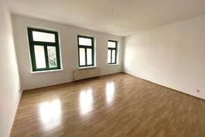 2-Zimmer-Whg - große Küche, Laminat, Badewanne - sehr schöne Lage, direkt am Auenwald