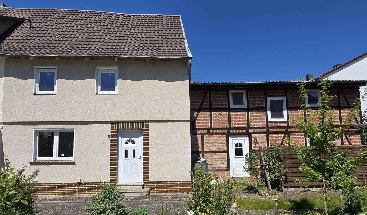 Doppelhaushälfte, die einer Sanierung bedarf, mit Anbau, Werra Meißner Kreis – Bild 2