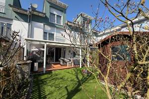 Stilvolles Reihenmittelhaus am Frankfurter Berg: Einziehen & Wohlfühlen mit DG-Suite – 60433 Frankfurter Berg, Frankfurt am Main – Vorschaubild 13