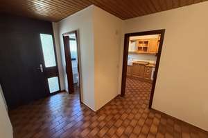 FREISTEHENDER BUNGALOW MIT EINLIEGERWOHNUNG – Die vollständige Adresse der Immobilie erhältst du vom Anbieter., 74078 Neckargartach, Heilbronn – Vorschaubild 2