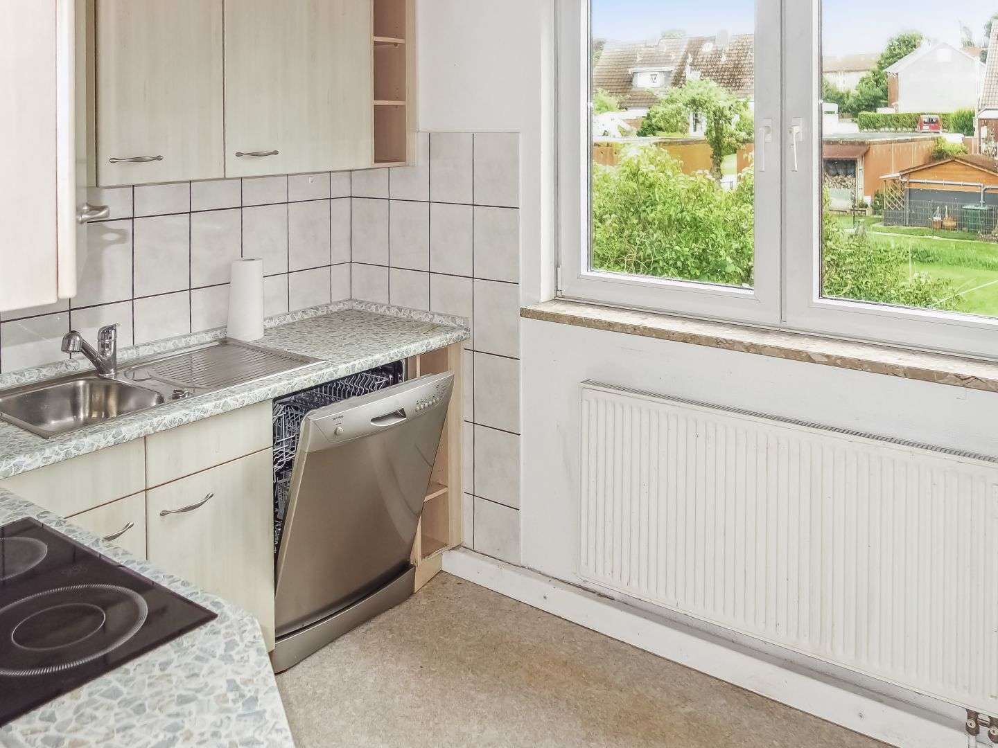 Immobilie in Meldorf - TOP-Lage: Renovierungsbedürftiges Einfamilienhaus mit Garage auf großem Grundstück in Meldorf - Bild 6