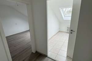 Schöne zentrale 1 ZKDB Wohnung in Benrath – 40597 Benrath, Düsseldorf – Vorschaubild 2