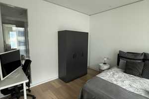 Exklusive, neuwertige 2,5-Zimmer-Wohnung mit Balkon und Einbauküche in Hamburg – Am Strandkai 4, 20457 Hamburg – Vorschaubild 9