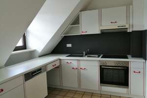 Helle 2-Zimmer-DG-Wohnung mit Balkon – zentral in Erlangen gelegen – Am Erlanger Weg 49, 91052 Anger, Erlangen – Vorschaubild 2
