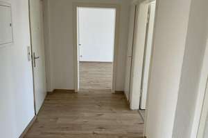 Bequem mit dem Aufzug ins 6. OG: tolle 3-Zimmer-Wohnung mit kleinem Balkon in Hagen Zentrum – Emilienplatz 2, 58097 Mittelstadt, Hagen – Vorschaubild 6