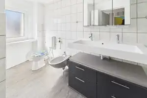 Solide im Innenstadtbereich! 6-Parteien-Haus mit 3 freien Einheiten – Mariaweiler Straße 00, 52349 Düren (Kreis) – Vorschaubild 5