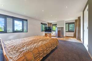Repräsentativer Luxus und maximale Privatsphäre: Beeindruckende Villa am Mulang – Die vollständige Adresse der Immobilie erhältst du vom Anbieter., 34131 Bad Wilhelmshöhe, Kassel – Vorschaubild 23