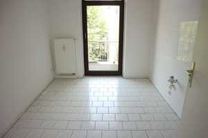 Frei ab 1.8.25  + Balkon an der Küche + 3. OG + Haus mit Aufzug** – Matthesstraße 80, 9113 Chemnitz – Vorschaubild 13