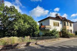 Zweifamilienhaus in ruhiger Stadtrandlage – Die vollständige Adresse der Immobilie erhältst du vom Anbieter., 55743 Idar-Oberstein – Vorschaubild 2