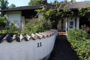 Günstiges, modernisiertes 5-Zimmer-Einfamilienhaus mit geh. Innenausstattung und EBK