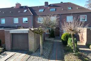 Provisionsfrei! Gepflegtes Reihenmittelhaus mit Garage in begehrter Lage von Constantia zu verkaufen – Emden – Vorschaubild 1