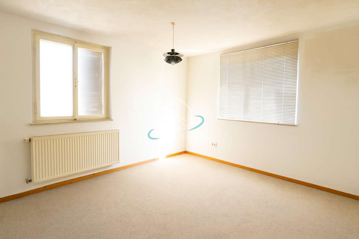 Immobilie in Michelfeld - Zwei Häuser, Gewerbe, Garagen & Freiflächen – vielseitiges Anwesen mit Potenzial - Bild 10