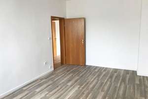 ***Große Dachgeschoßwohnung in ruhiger Lage sucht nette Mieter*** – Koppestr. 1, 45143 Altendorf, Essen – Vorschaubild 6