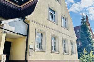 Top Lage - Mehrfamilienhaus - 3 Einheiten  - großes Grundstück, Grün, Garagen, Carport, Stellplätzen – Ludwigslust (Kreis) – Vorschaubild 1