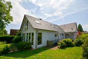 Zeitgemäßes Wohnen nahe Golfplatz / Ostsee – Die vollständige Adresse der Immobilie erhältst du vom Anbieter., 23570 Travemünde, Lübeck – Vorschaubild 2