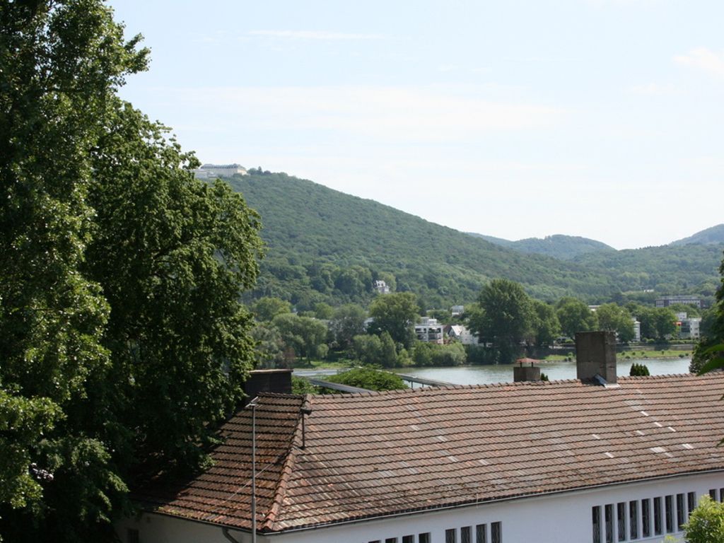 großzügige, moderne 2-Zimmer-Wohnung in Bad Godesberg ...