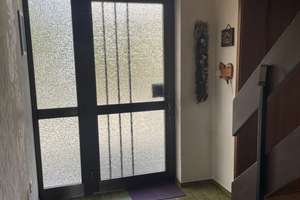 Familienidylle - Einfamilienhaus mit Garten und Nebengebäuden – Hirschlacher Straße 3, 91732 Merkendorf – Vorschaubild 3