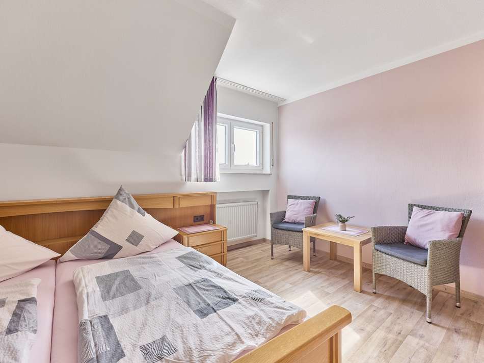 Schlafzimmer 2