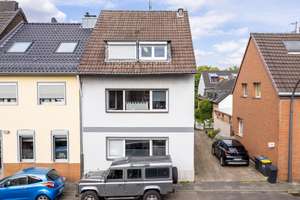 Vermietetes 3-Parteienhaus in Alt-Niehl!