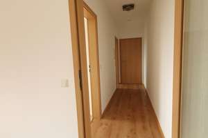 1,5 R.-DG-Apartment, gehobene Ausstattung (Hübsches Bad, Balkon, Kochgelegenh.)  in E Frintrop – Die vollständige Adresse der Immobilie erhältst du vom Anbieter., 45359 Frintrop, Essen – Vorschaubild 9