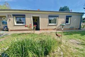 RESERVIERT!!!! Fredersdorf- Großes Grundstück mit gemütliches Einfamilienhaus mit Potenzial – Die vollständige Adresse der Immobilie erhältst du vom Anbieter., 15370 Fredersdorf-Vogelsdorf – Vorschaubild 2