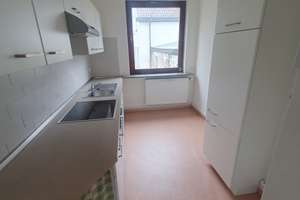 renovierte 3 Zimmer Wohnung Cuxhaven, großer Garten stadtnah – Brockesweg 26, 27474 Cuxhaven – Vorschaubild 2